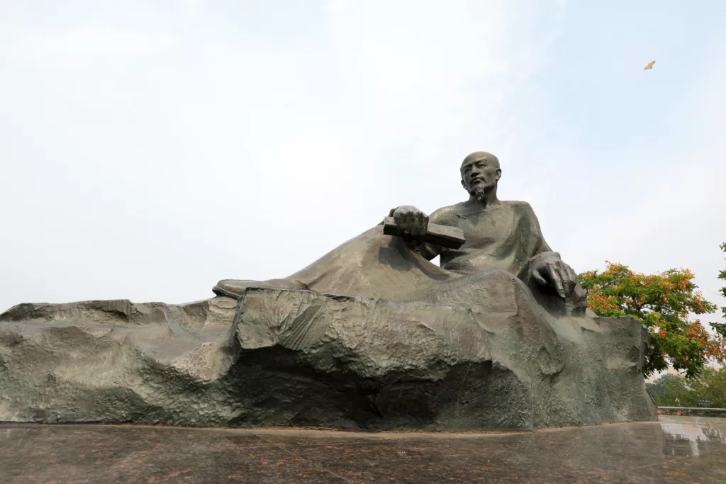 Cao Xueqin's Figure Sculpture in the Park, China